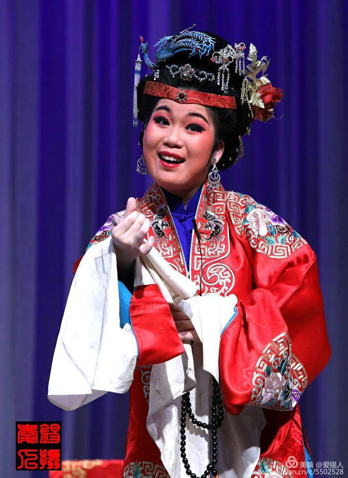 锡剧活动 > 正文 锡剧《见姑》 指导老师:王根兴,袁菊芬 司   鼓:蒋浩